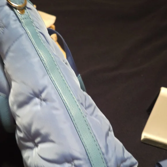 Laundry By Shelli Segal Light Blue Quilted Tote w/crossbody Strap, Zip Closure - Picture 5 of 6